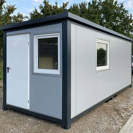 Büroinhalt 6,00 x 2,40m