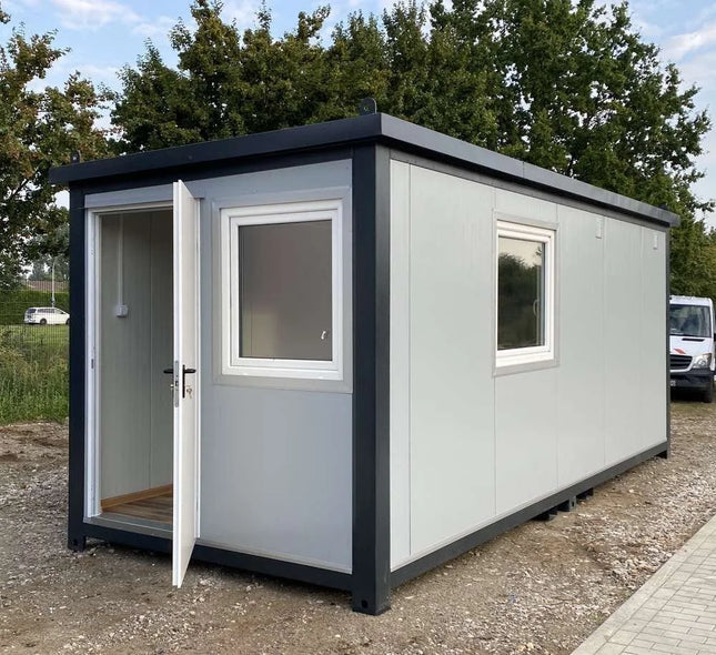 Büroinhalt 6,00 x 2,40m