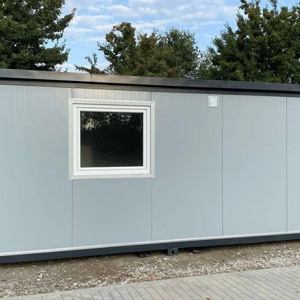 Büroinhalt 6,00 x 2,40m