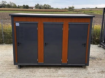 Sanitärcontainer-Pavillon mit drei Kabinen