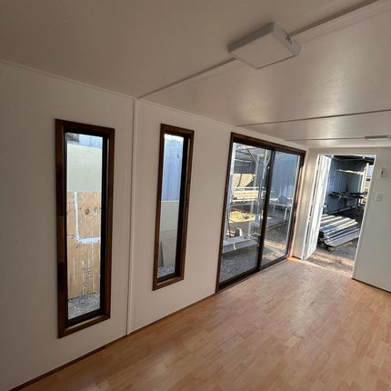 Bürocontainer 6x2,42 m - 15 m²